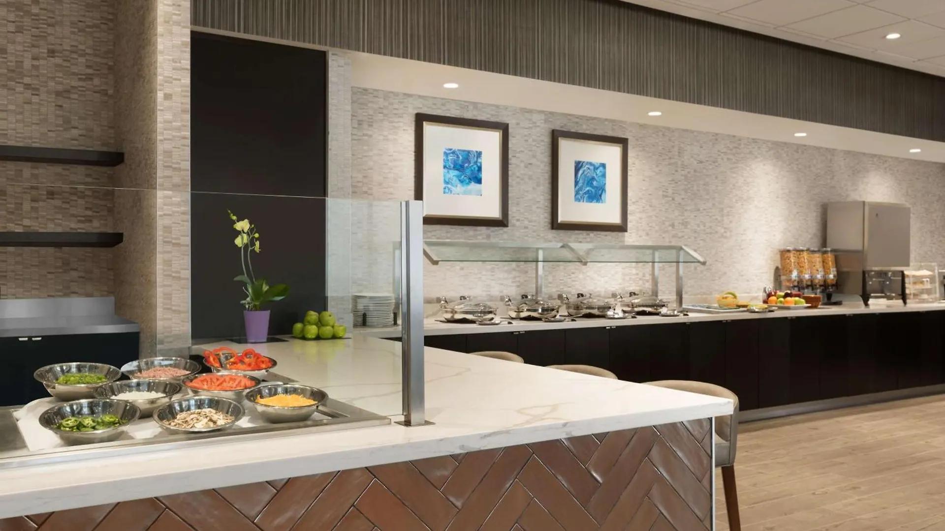 Embassy Suites By Hilton Toronto Airport Hotel